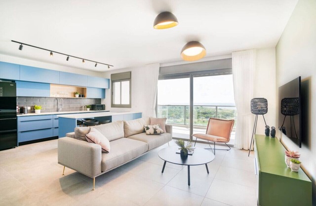 Sunny Haven Sea View Escape