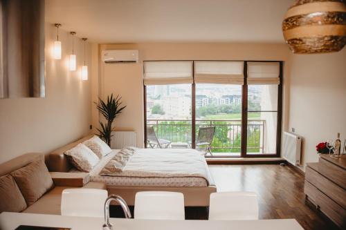 Sunny Hill Panorama Aparthotel