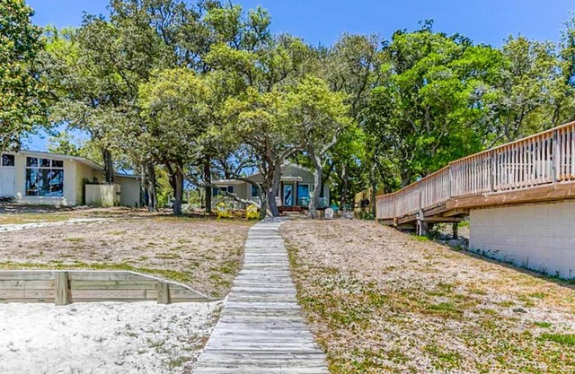 Sunny South by Meyer Vacation Rentals