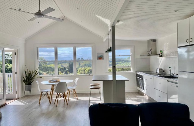 Sunnycrest Hinterland Heaven