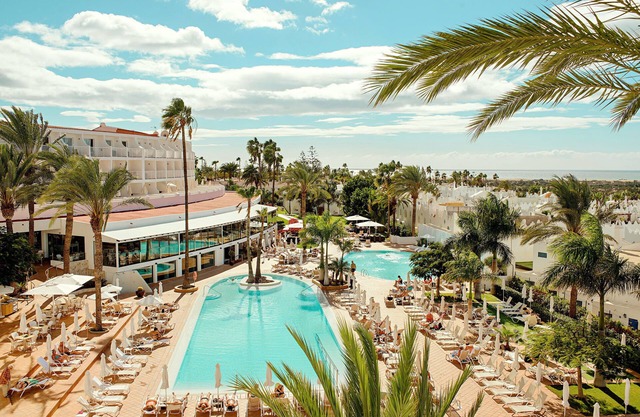 Sunprime Atlantic View Suite & Spa