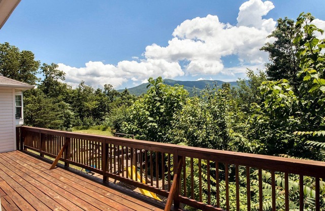 Sunridge Retreat in Shenandoah Woods - Starlink Satellite Wi-Fi