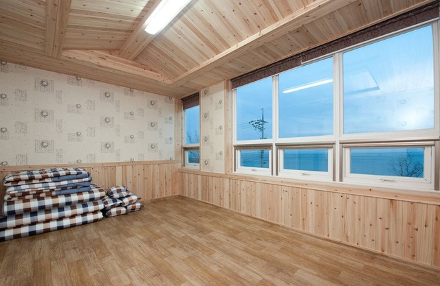 Sunrise Yeodaji Pension