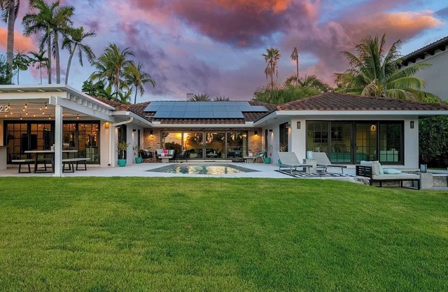 Sunset 4BR Waterfront Villa in Golden Isles w/Heated Pool & Spa