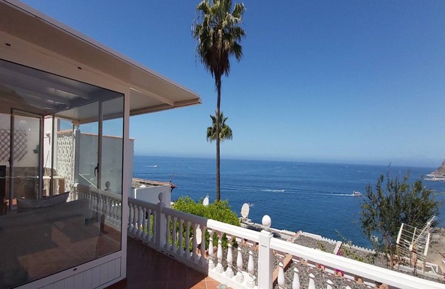 Sunset Balcony with Ocean Views and pool access!