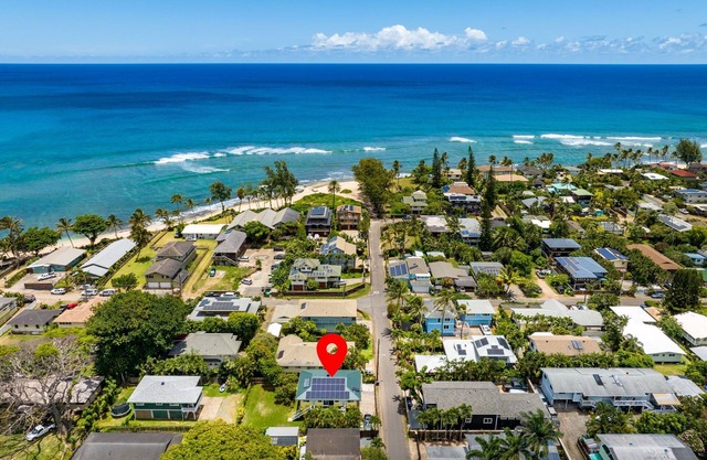 Sunset Beach Retreat, One Block Walk to the Beach
