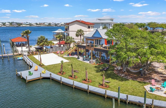 Sunset Cove - Your Oasis Awaits! With Stunning Sunset Views & A Private Beach!