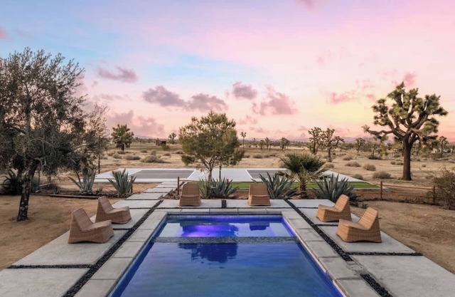 Sunset Grove By The Cohost Company