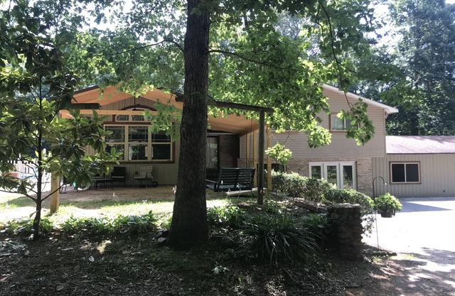 Sunset Ridge, Awesome Group Retreat! Heated pool is a new option.