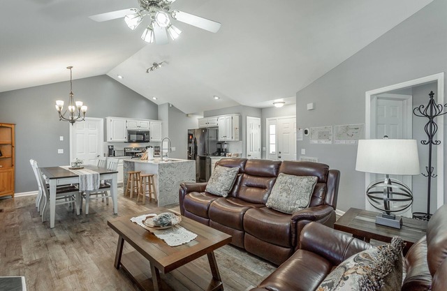 SunsetView Blvd - For Family & Friends Gatherings