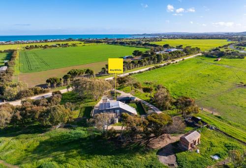 Sunshine Villa - 484 Kessell Rd, Middleton