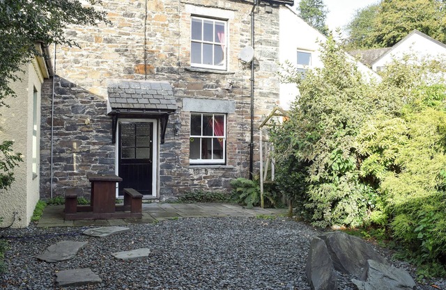Super 2 bedroom cottage in the heart of Braithwaite village.