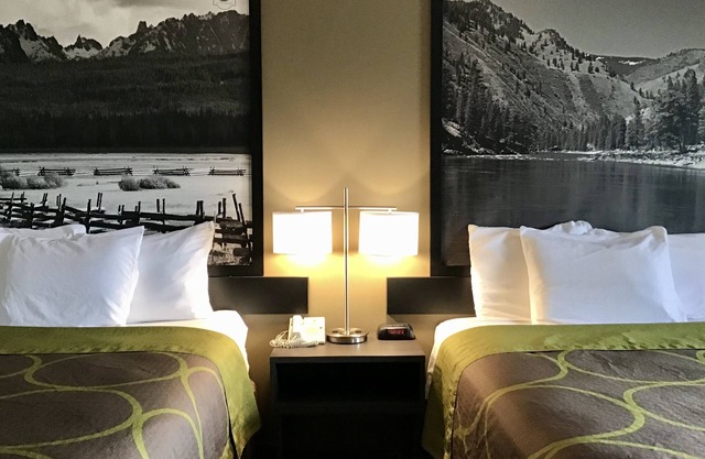 Super 8 by Wyndham Blackfoot