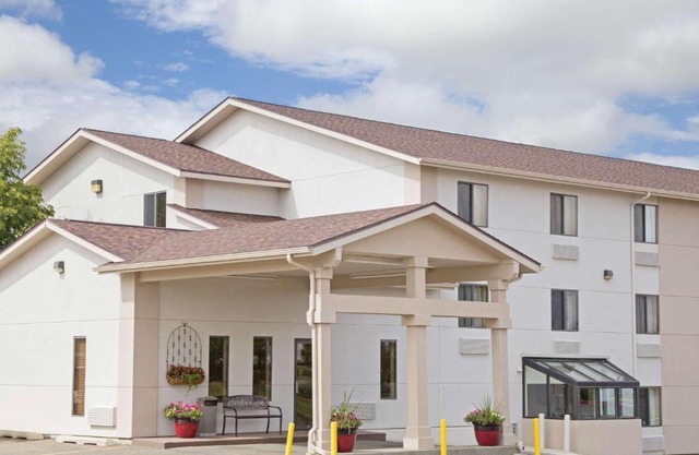 Super 8 by Wyndham Havre