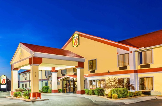 Super 8 by Wyndham Morristown/South