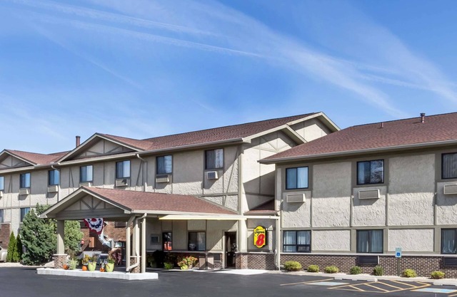 Super 8 by Wyndham Ottawa Starved Rock