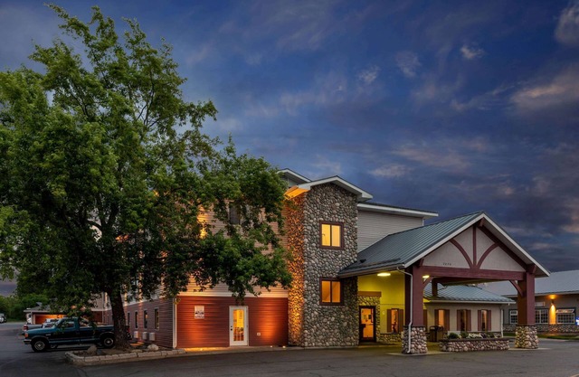 Super 8 by Wyndham Spokane Valley