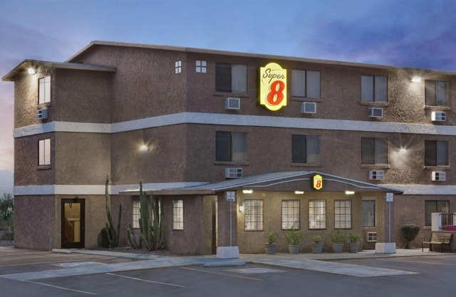 Super 8 by Wyndham Lake Havasu City