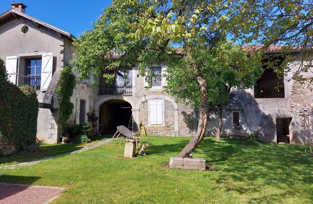 Superb 1785 guesthouse, whirlpool bath, massages