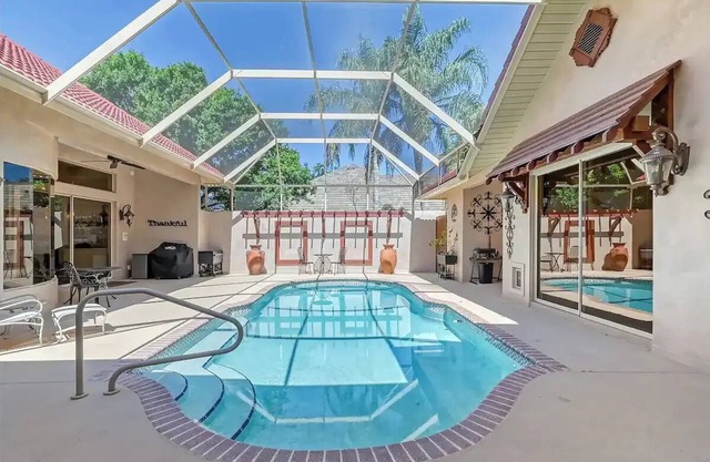 Superb European Villa in beautiful Venice, Florida