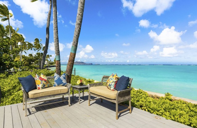 Superbly Designed Home w/Views of the Mokulua Islands & Ocean: Mokulua Sunrise
