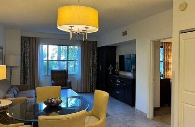 SUPERBOWL WEEK! Las Vegas Resort. Sleeps Four. Full Kitchen.