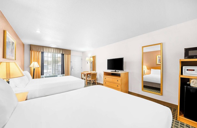 SureStay Plus Hotel by Best Western San Jose Central City