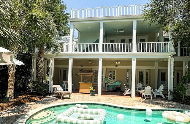 Surf Lodge - Pvt Pool, Walk to beach, 12beds, Sleeps 18, 2 dens, chef kitchen!