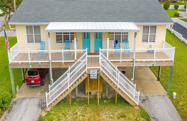 Surf Sounds Almost Oceanfront, Newly Updated, Beach Access Across the Street