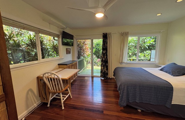 Surf Studio /Sunset Pt. w bikes/1 guest