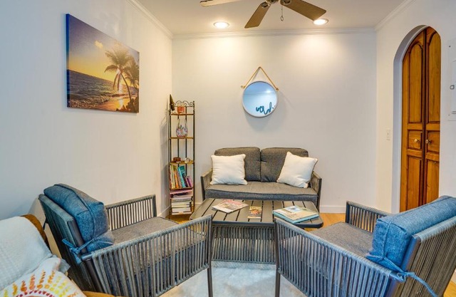 Surfers Paradise Waialua Condo Steps to Beach!