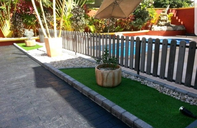 Surfers point accommodation (roof top terrace)