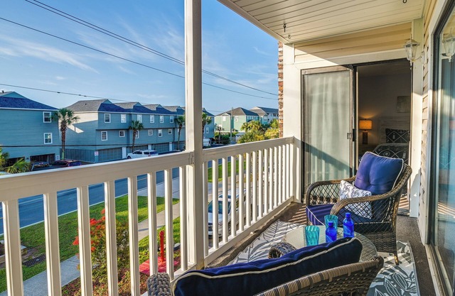 Surfside Beach Condo w/Ocean Access & Balcony!