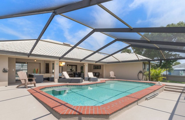 Surfside Beach House | Pet Friendly, Canal. Pool!