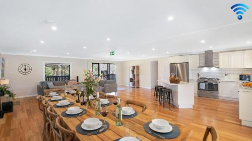 Sutton Forest Retreat Sophies Farmhouse