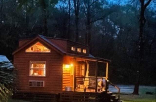 Suwannee River Hide Away Cabin
