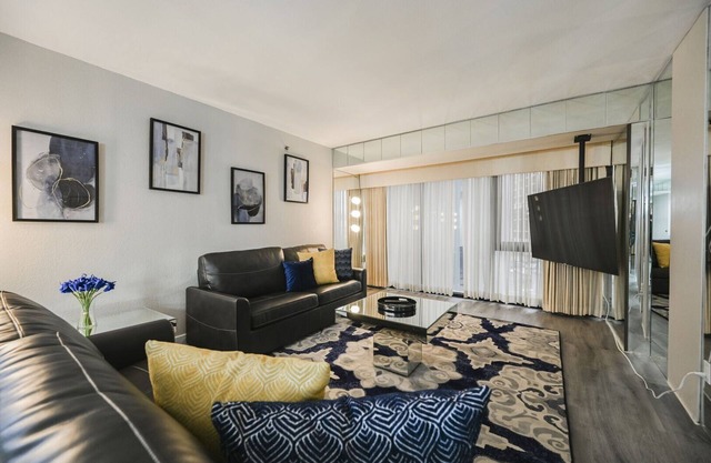 SVS: Two Bedroom Center Strip at Jockey Club