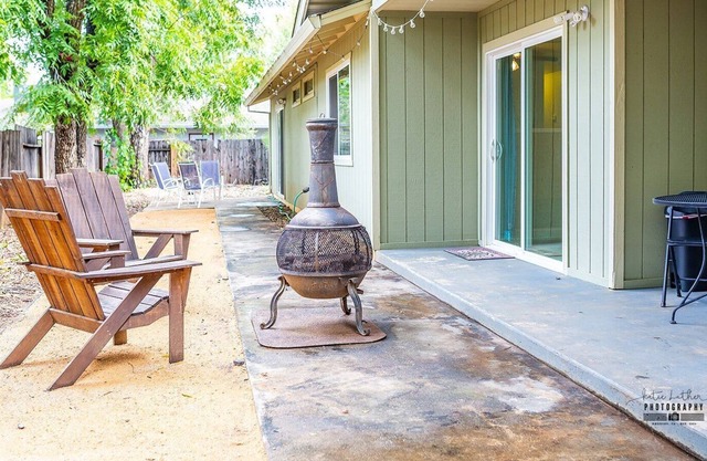 Sweet 3 BR Home in South Redding