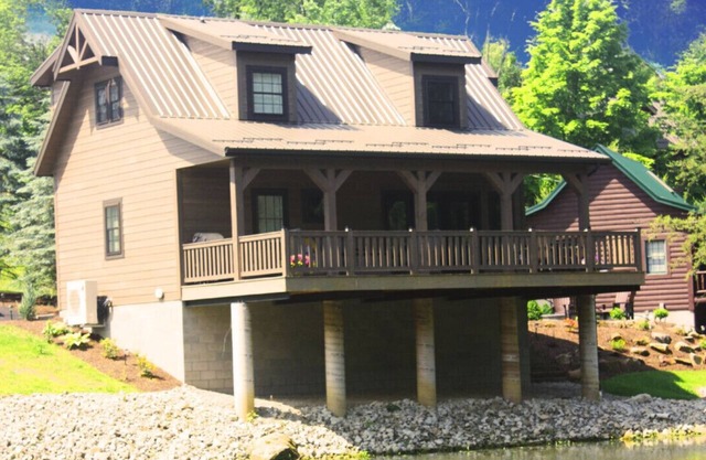 Sweet Dreams at Water's Edge Cabins