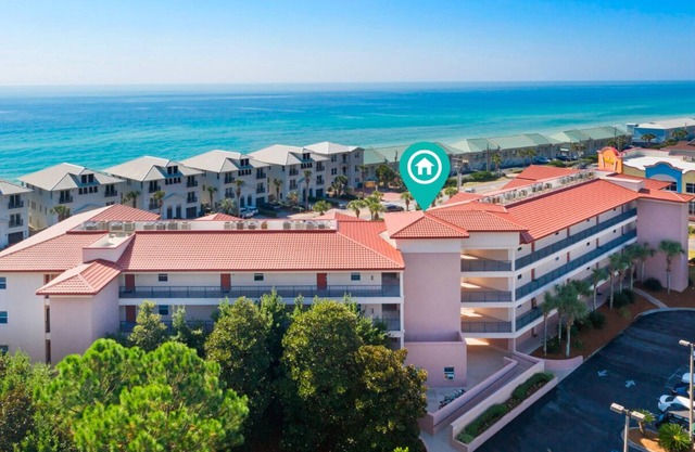 Sweet Retreat @ Emerald Waters | Steps to Beach & Pool | FREE Fun Pass | Summer Special!