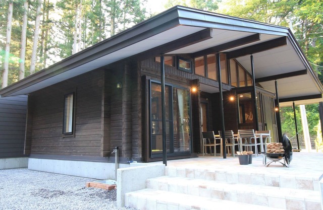 Sweet V Slumber in the flickering flames of the /Yama-gu Fukushima