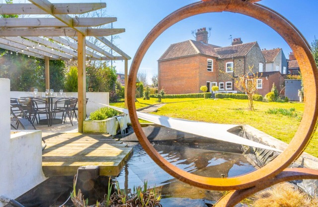 Swift Host | Beautiful Flint Cottage | Two Bedroom | Close to River