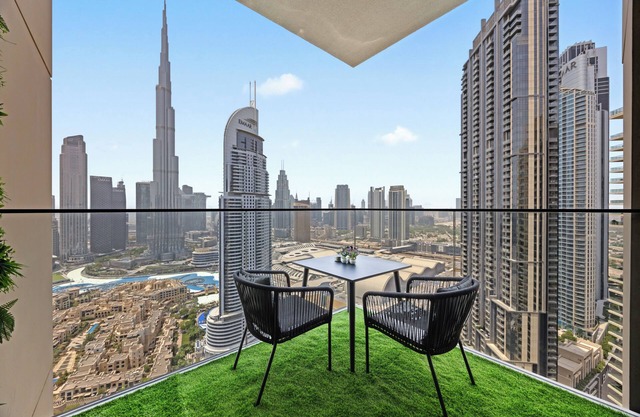 Swift Stay | Spacious Luxury 4BR Downtown | Full Burj Khalifa & Fountain View