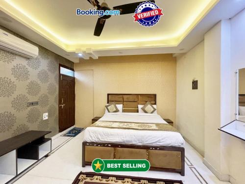 SWIMMING POOL HOTEL SHIVEE ! VARANASI - Near Kashi Vishwanath Temple & Ganga Ghat