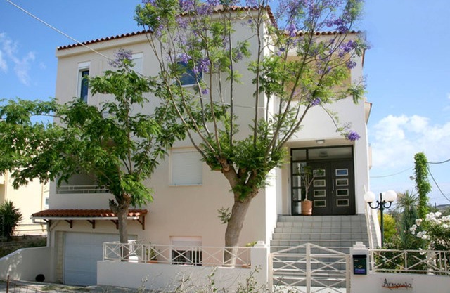 SYNNY AND COMFORTABLE STUDIO NEAR CRYSTAL WATER SANDY BEACH