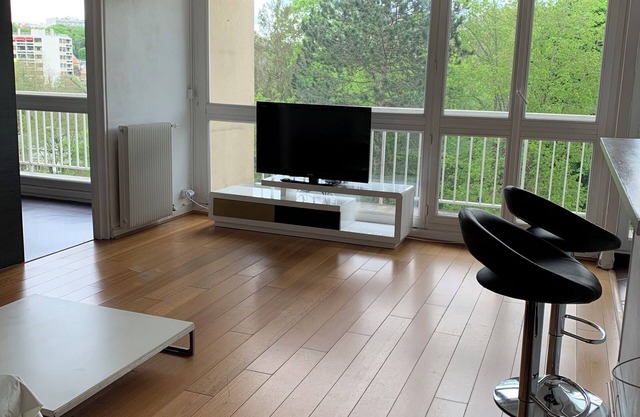 T2 apartment in Saint germain en Laye near RER station ideal for visiting Paris