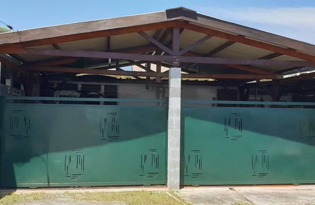 T4 OF WHICH OFFICE IDEAL FOR MEDIUM-TERM MISSIONS ADAPTABLE RENT