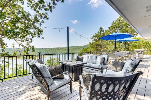Table Rock Lake Hideaway with Deck Bring Your Boat!