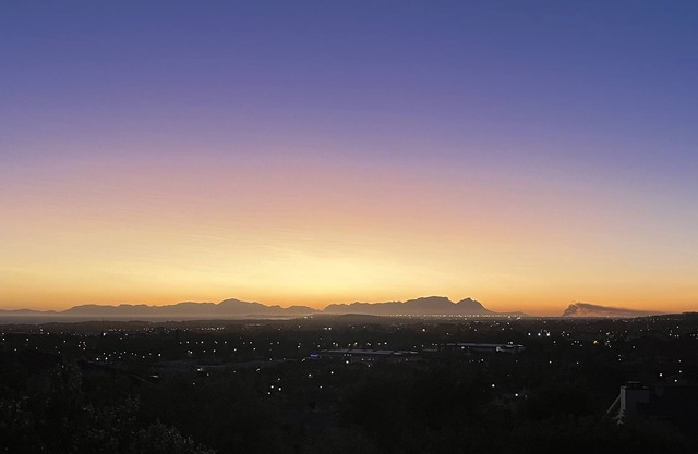 Tableview Lodge - Private home with pool and stunning views