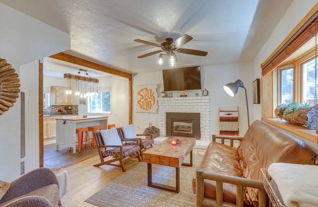 Tahoe Home in the Pines: Quiet Neighborhood!